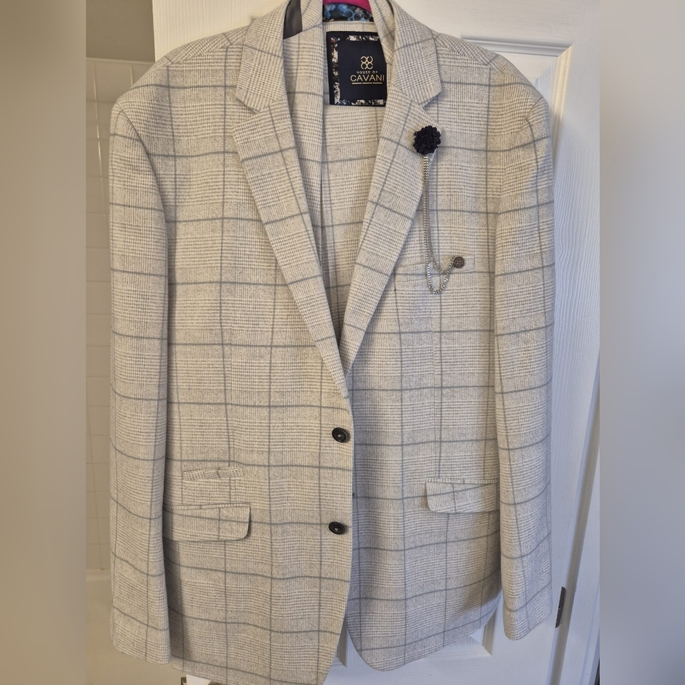 House Of Cavani 3 Piece Suit